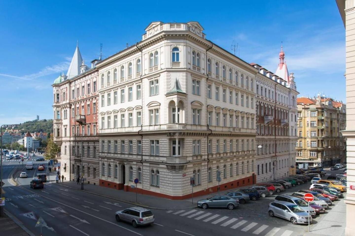 Place Of Grace - 50 Meters From Dancing House Prague Luaran gambar